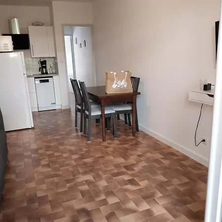 Apartment Prelude