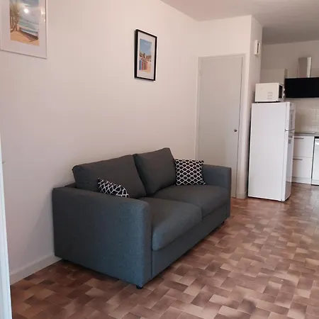 Apartment Prelude